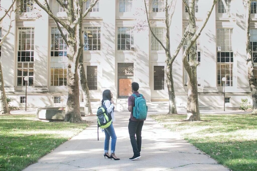 The Ultimate Guide to Housing for Students: Choosing the Right Accommodation