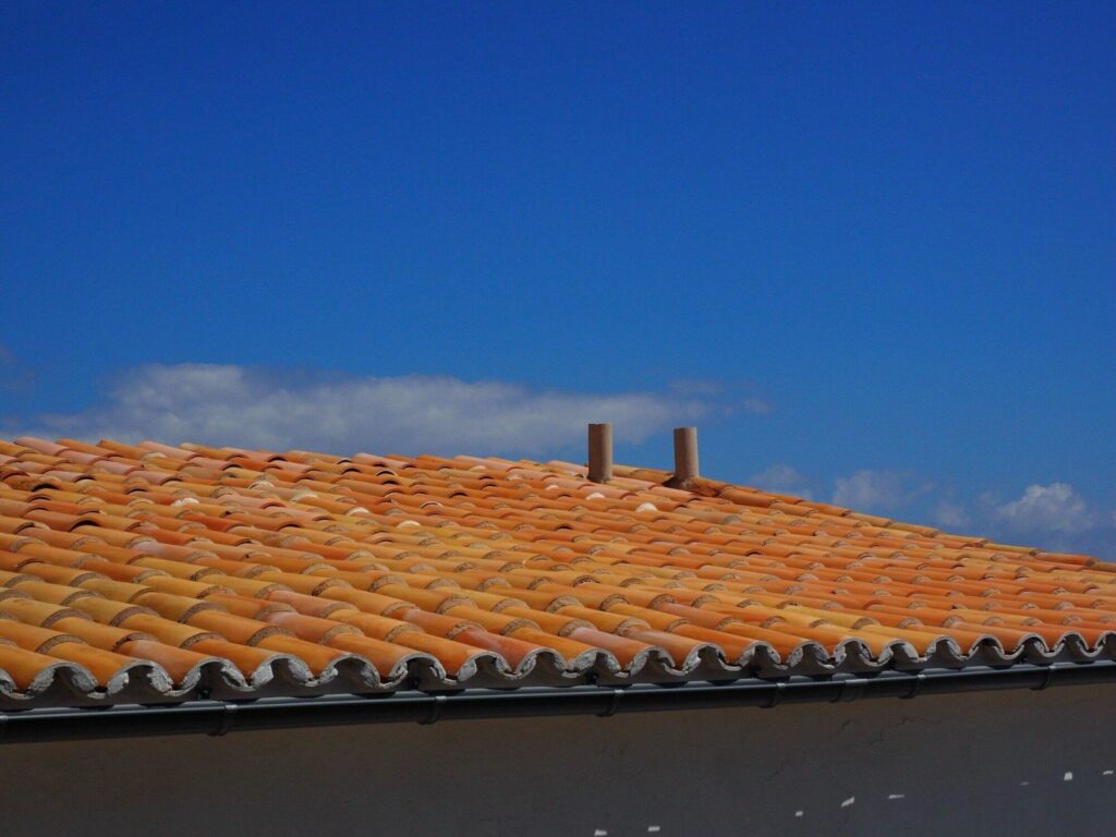 Flat Roof Replacement vs. Repair: Which is Right for Your Home?