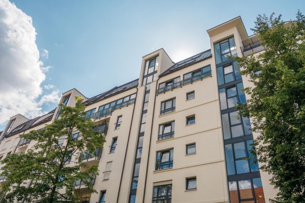 Apartment Application Fees in Urban Areas