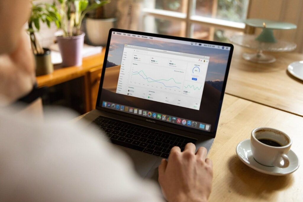 Improving Productivity: The Role of Employee Attendance Tracker Timesheets in Time Management