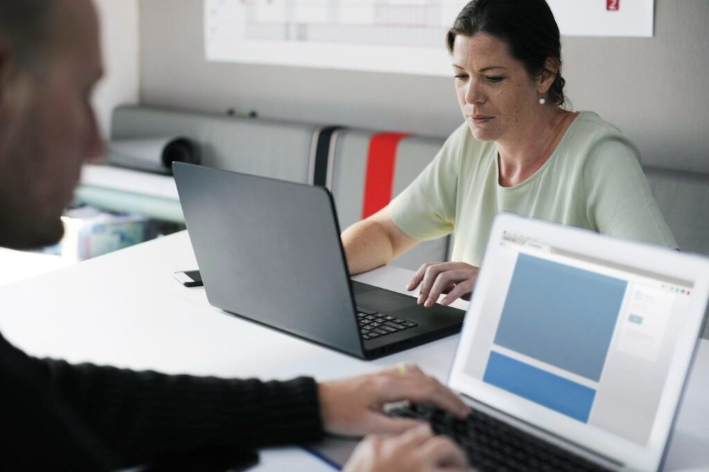 The Ultimate Guide to Apps for Business Owners: Tools for Success