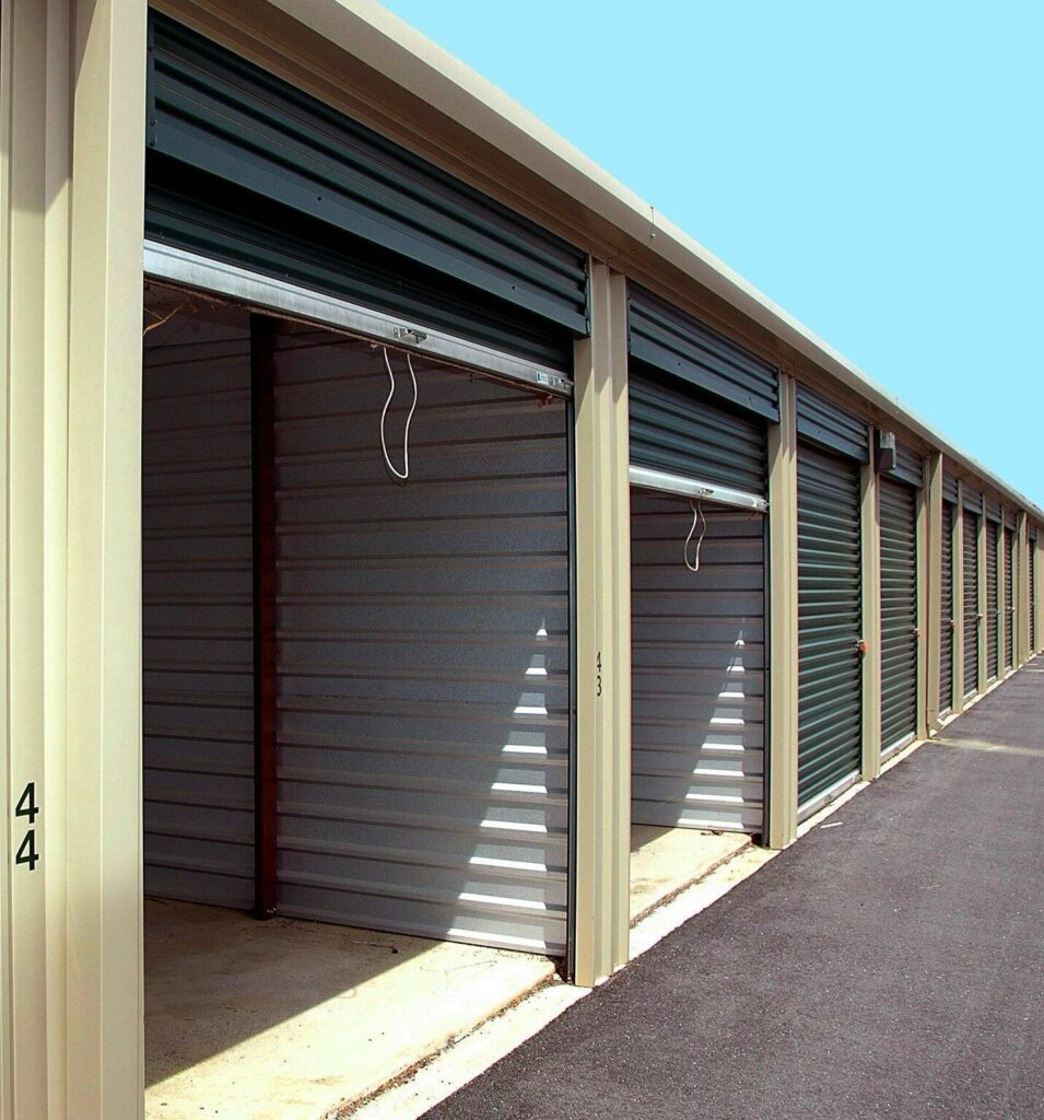 How Climate Control Storage Units Protect Your Valuables in Extreme Weather