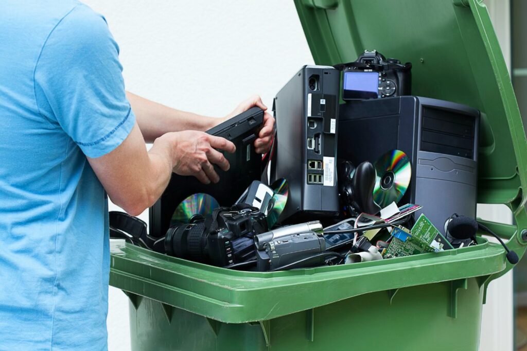 How Electronic Scrap Recycling Can Benefit the Environment