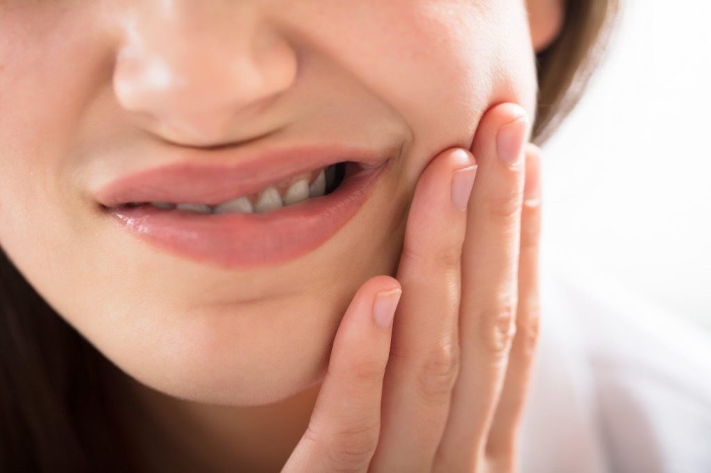 4 Key Reasons You Shouldn't Ignore Cavities Between Teeth