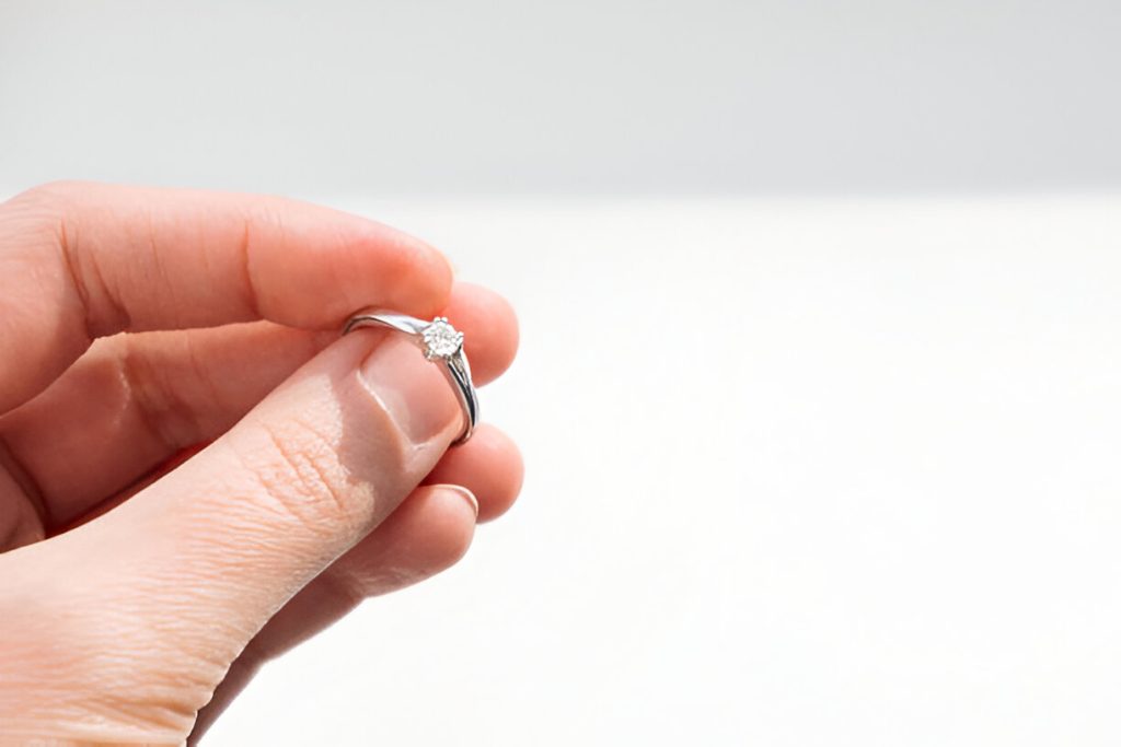 Diamond Jewelry Is Properly Sized