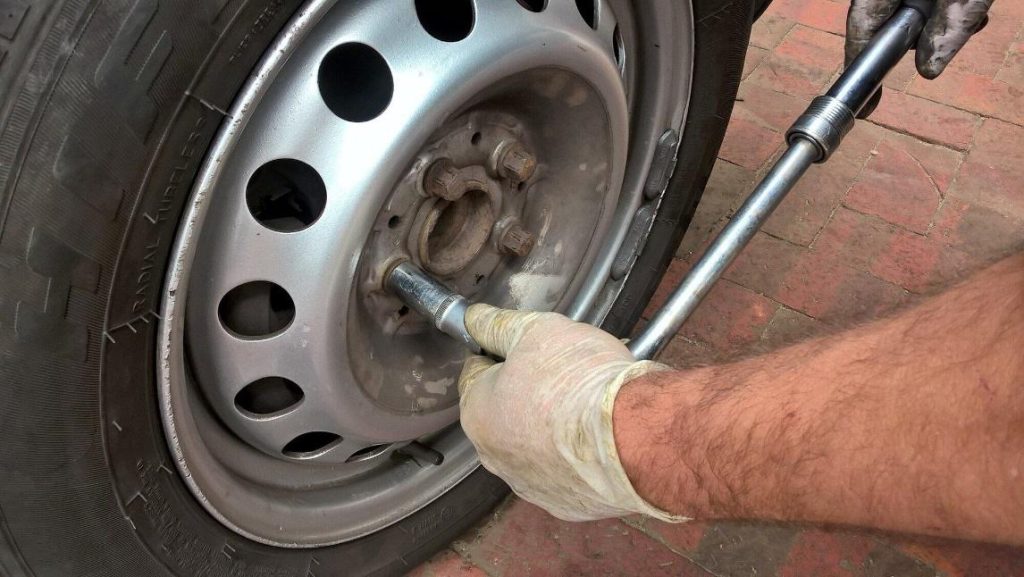 Causes of Tire Blowouts on the Road