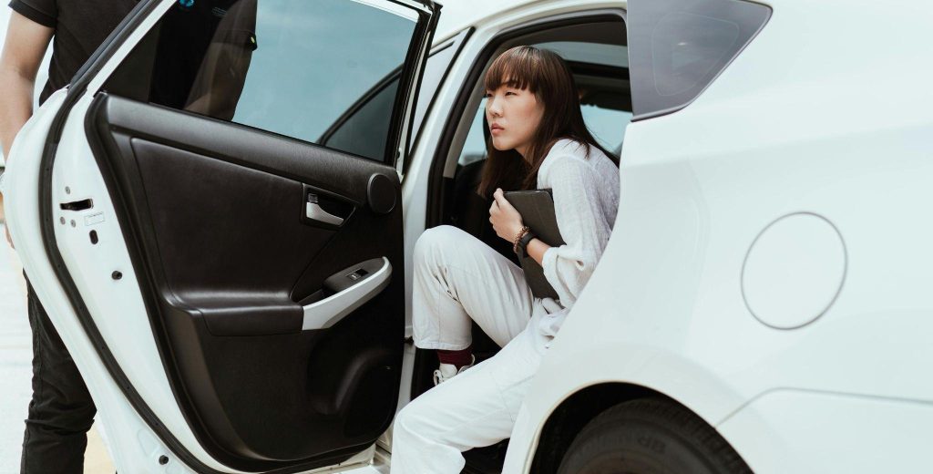 Convenient Transportation Solutions for Early and Late Airport Arrivals